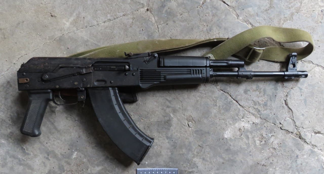 В окупованій Горлівці виявлено схрон зі зброєю (фото)