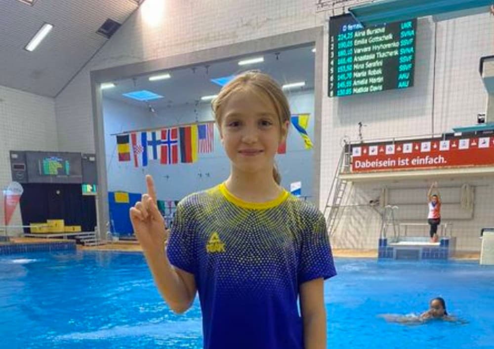 Юна луганчанка виборола золото та срібло на міжнародному турнірі зі стрибків у воду