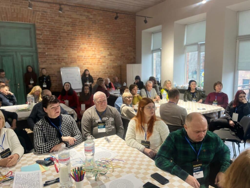 У Дніпрі обговорили фіксацію руйнувань знищеного росіянами Маріуполя