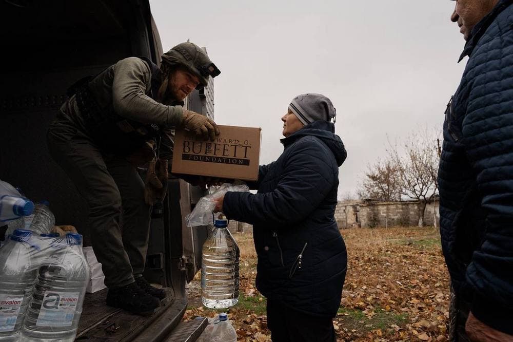 Мешканці Мирноградської громади отримали сімейні продовольчі набори