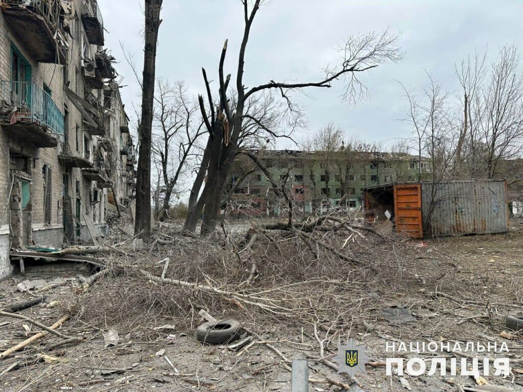 Протягом доби війська рф завдали 3 334 удари по Донеччині