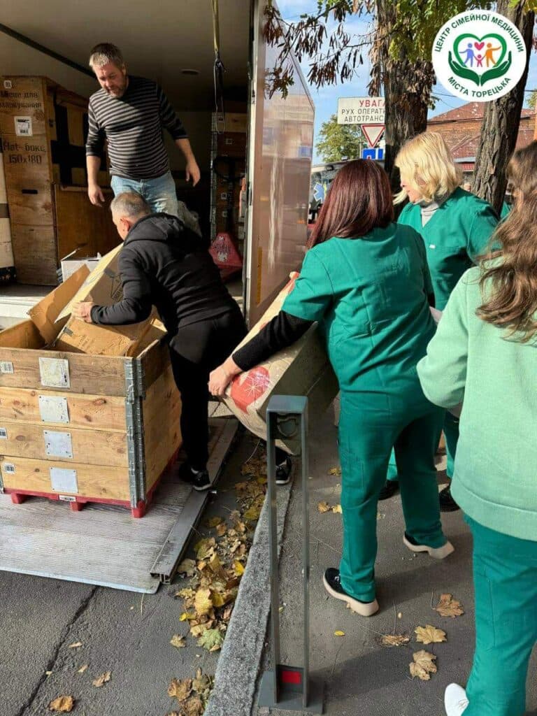 Релоцированная из Торецкая семейная амбулатория в Днепре получила гуманитарную помощь 4
