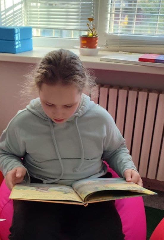 В гуманитарном пространстве Торецкой общины в Днепре провели для детей и подростков литературный час