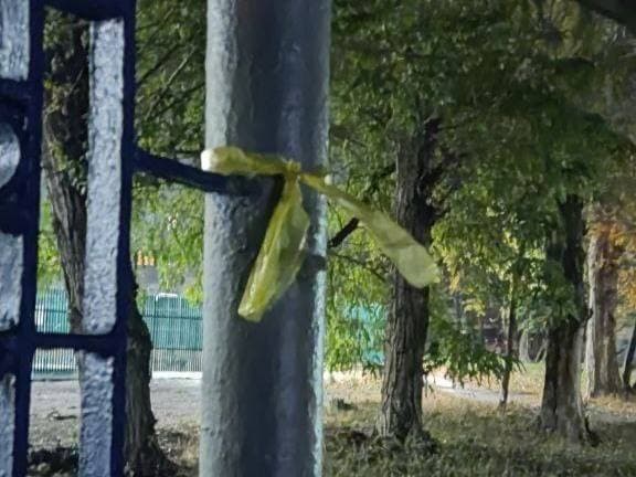 В тимчасово окупованому Донецьку з'явились нові символи спротиву