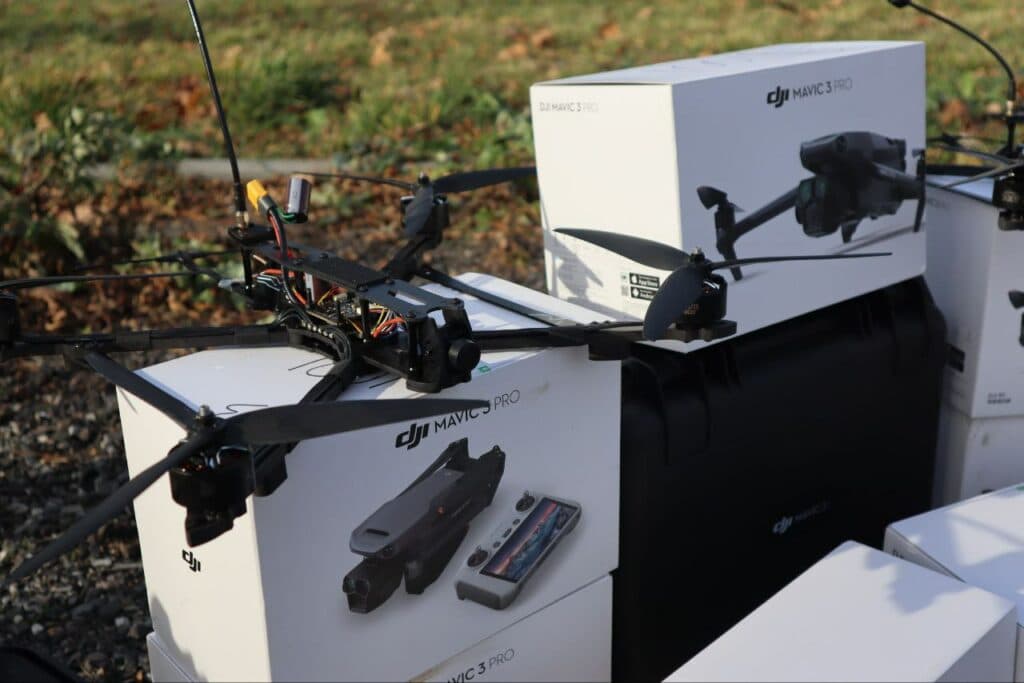 Захисники Донеччини отримали дрони та квадрокоптери