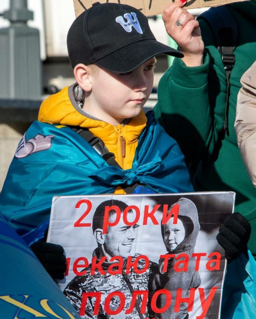 во Львове напомнили о тех, кто до сих пор в русском плену