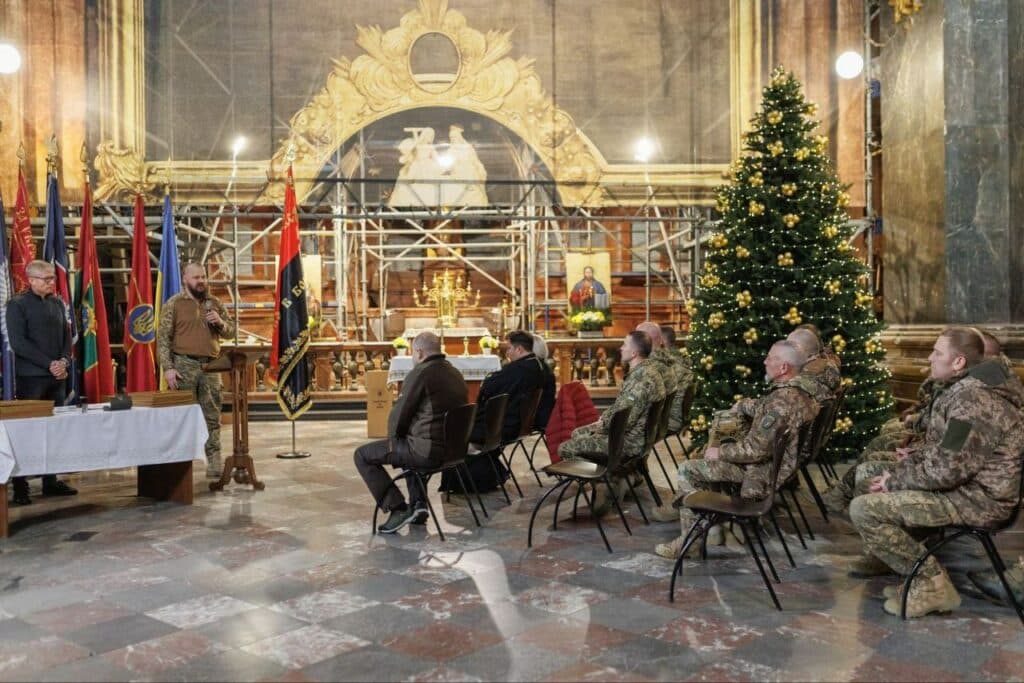 24 ОМБр, яка тримала оборону Торецької громади, присвятили поштову марку та конверт