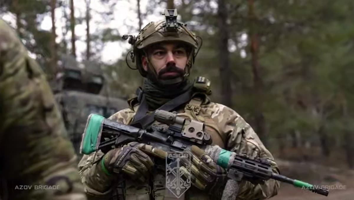 Відтепер 12-та бригада "Азов" приймає до своїх лав іноземців (відео)