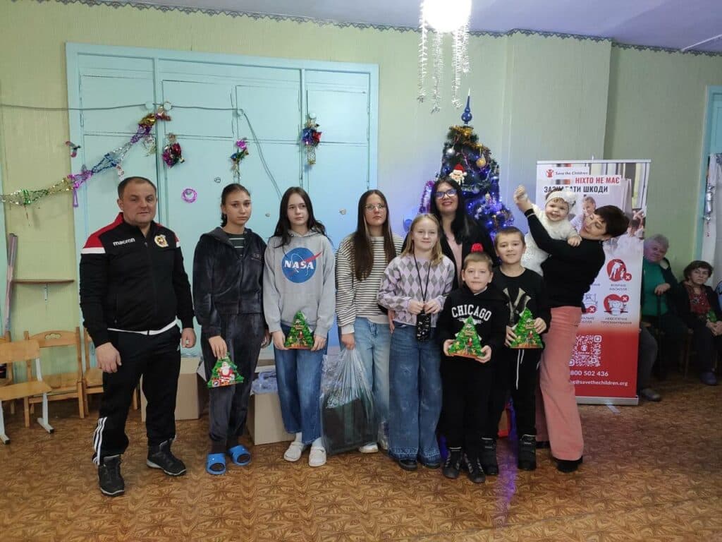 Для дітей з Мирноградської громади провели передноворічне спортивне свято з подарунками та смаколиками
