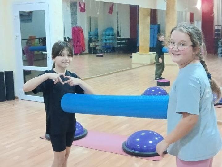 Для переселенцев из Новогродовской общины Донецкой области провели спортивные соревнования