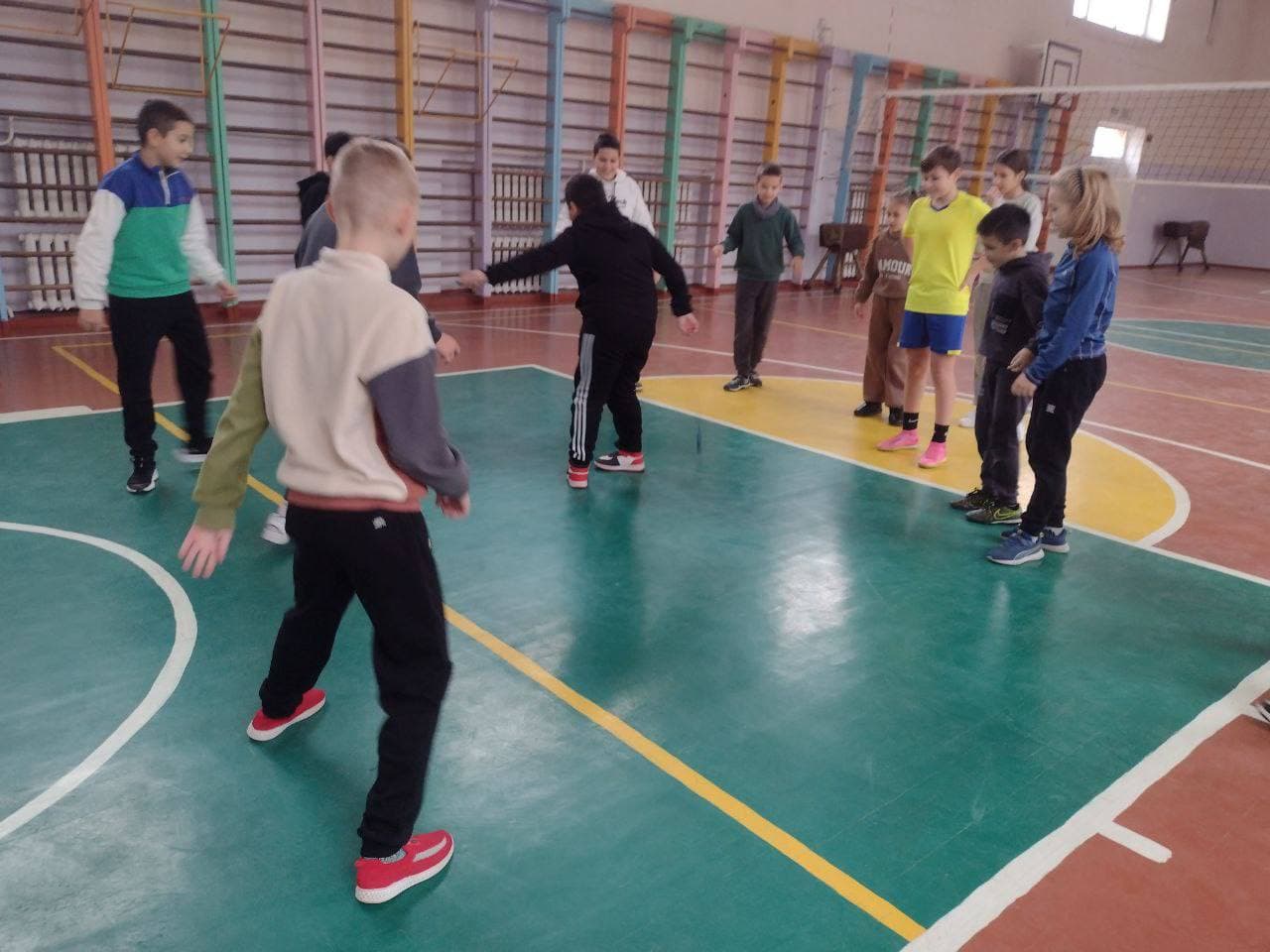 Для переселенців з Новогродівської громади Донецької області провели спортивні змагання