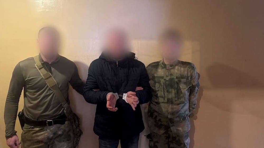 В окупованому Донецьку шахрай виманив гроші у 86-річної пенсіонерки