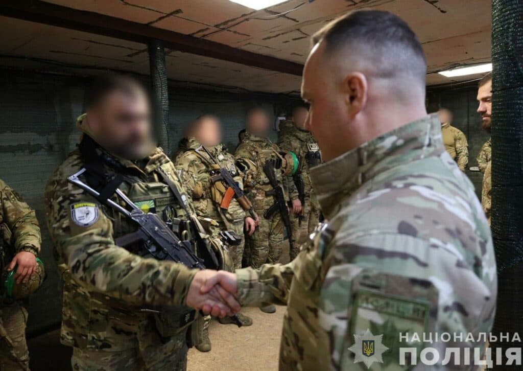 Голова Нацполіції Іван Вигівський відзначив бойові підрозділи поліції, які несуть службу на Донеччині