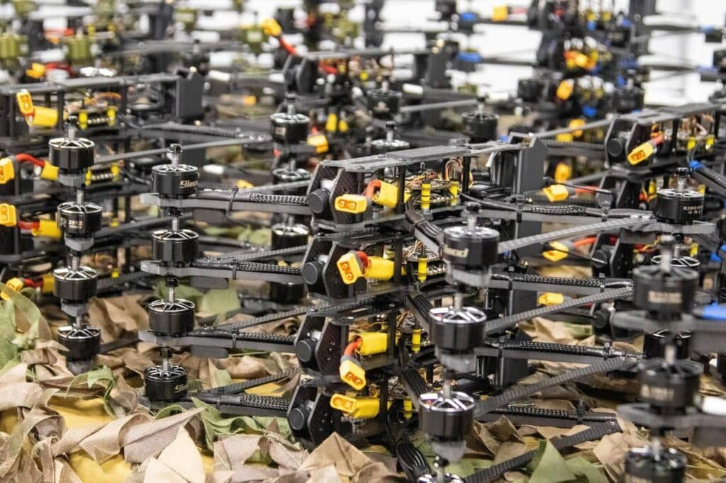 Луганщина передала 99 дронів українським оборонцям (фото)