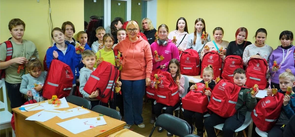 Діти Лисичанської громади отримали до Різдва рюкзаки від благодійників (фото)