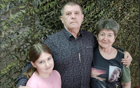 Волонтерська родина маріупольців стала приклад незламності