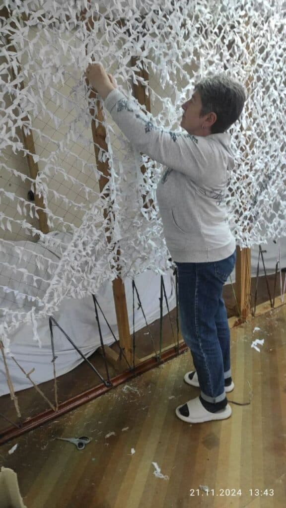 Волонтерська родина маріупольців стала приклад незламності