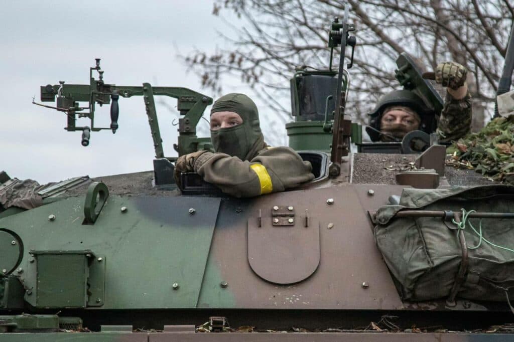 Морпіхи 37-ї бригади показали свою французьку бронемашину AMX-10 RCR