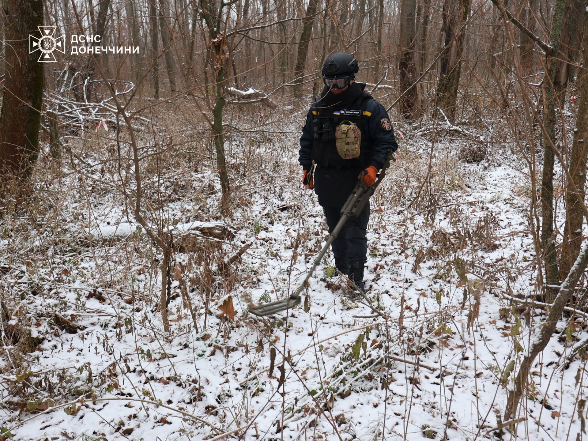 Минулої доби піротехінки Донеччини вилучили 9 одиниць різних типів боєприпасів