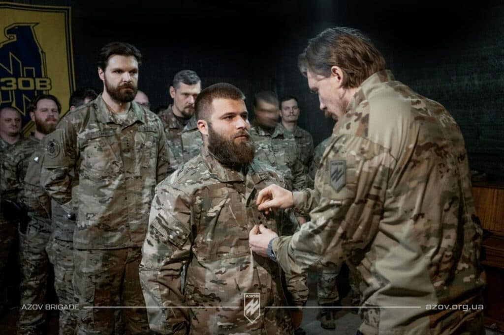 Нагороджено АЗОВців, що боронять Україну на Торецькому напрямку