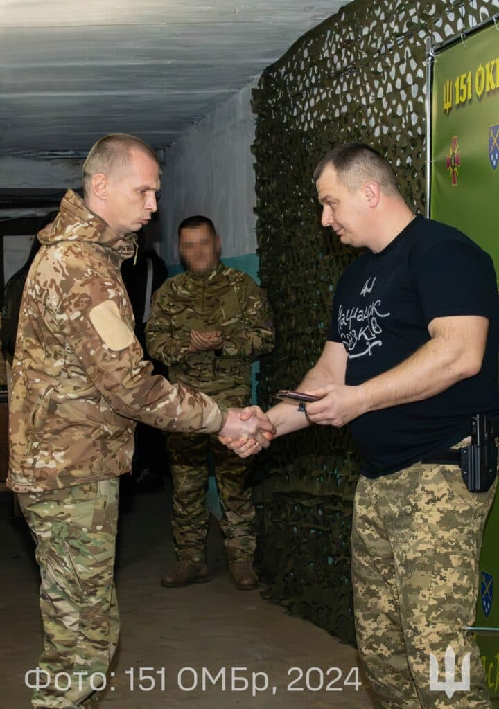 Лучших бойцов 151-й отдельной механизированной бригады отметили наградами