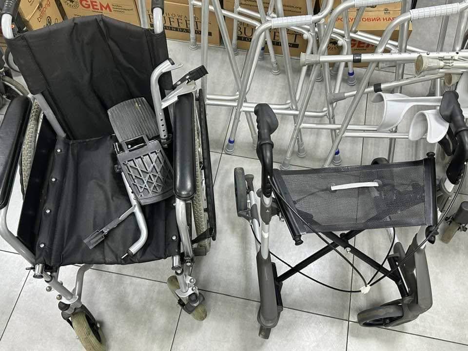 Очеретинська громада отримала допомогу для маломобільних людей від шведських благодійників