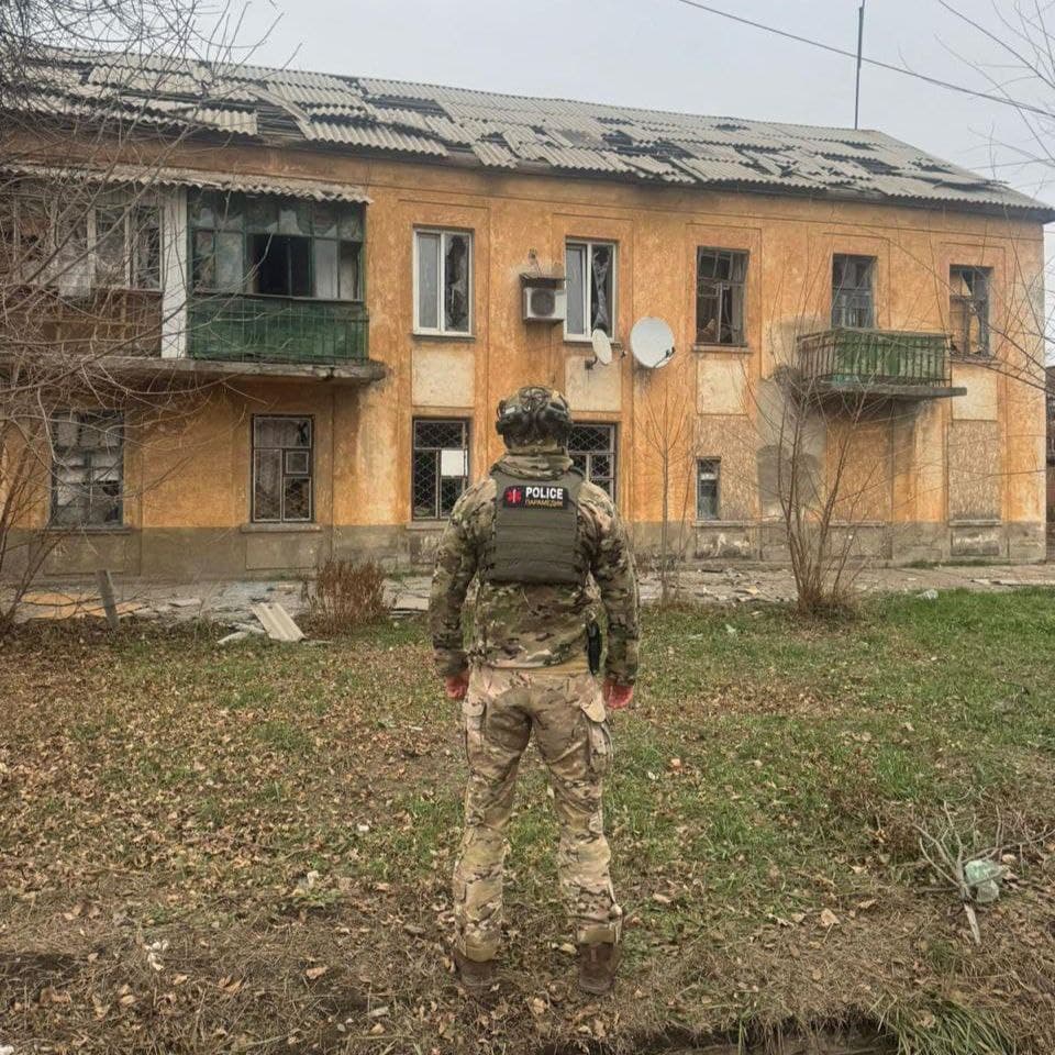 Щонайменше 3 людини поранені внаслідок удару по Костянтинівці.