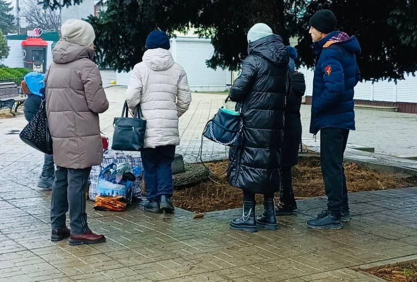 Служба у справах дітей Покровської міської ради продовжує евакуацію родин з дітьми