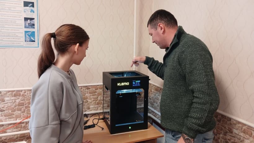 Цифрові освітні центри, обладнані за підтримки Уряду Японії, працюють для дітей Донеччини