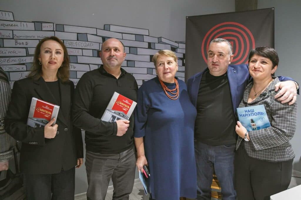 У Києві відбулася презентація книги "Маріуполь на хвилях історії"