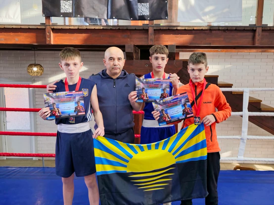 Юні боксери Донеччини здобули 6 медалей на всеукраїнських змаганнях у Боянах