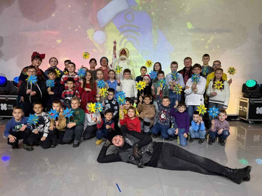 более 86 500 детей Донбасса получат подарки к рождественским и новогодним праздникам