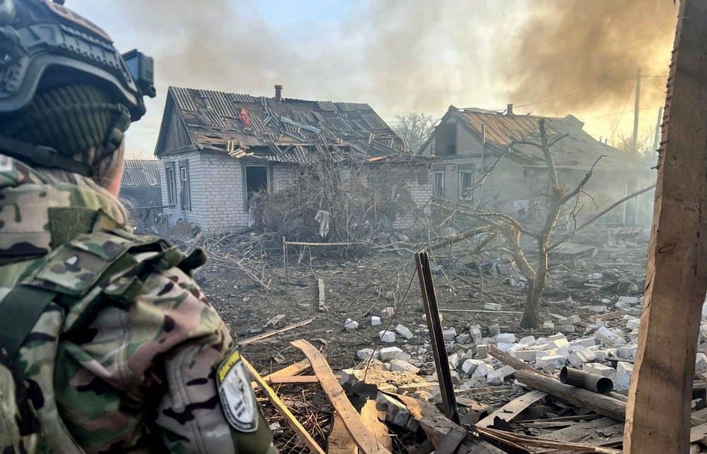 Ворог 2 300 раз за добу обстріляв населені пункти Донеччини: є загиблий