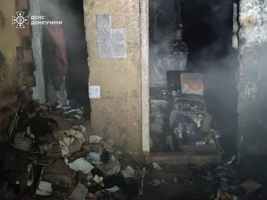 У Краматорському районі внаслідок пожежі постраждала жінка