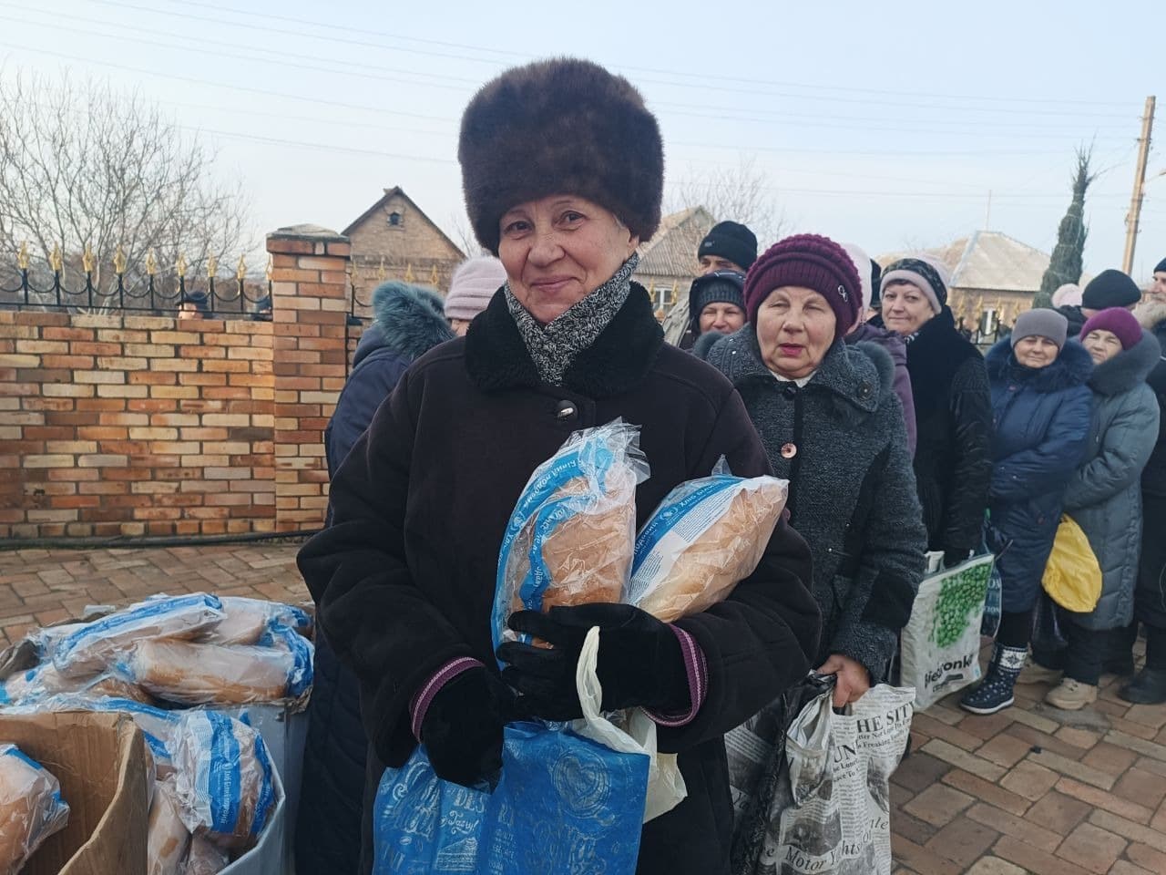 Майже 286 тонн благодійної допомоги доставили жителям Донеччини протягом тижня