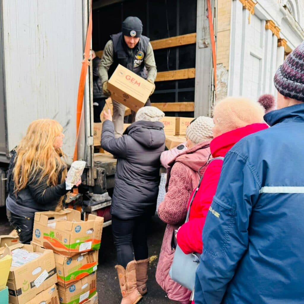 Мешканці Покровської громади отримали допомогу від благодійників
