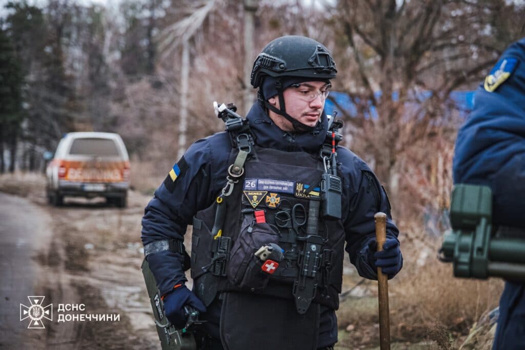 Минулої доби на Донеччині піротехніки ДСНС знешкодили 5 вибухонебезпечних предметів