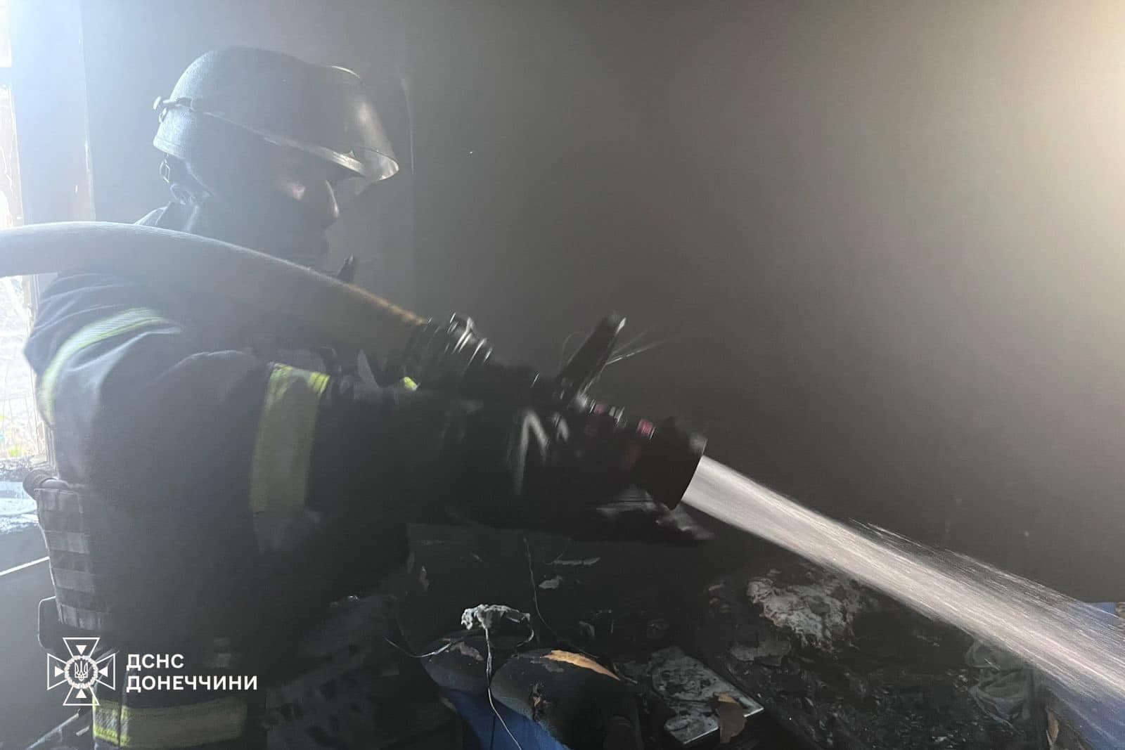 Минулої доби рятувальники Донеччини ліквідували 2 пожежі на території області