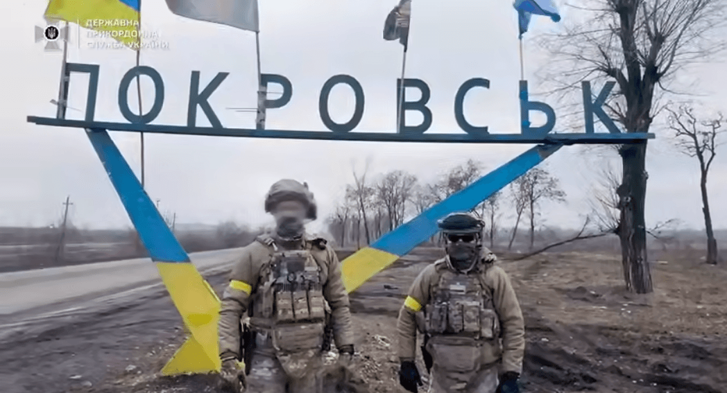 На Покровському напрямку українські прикордонники тримають оборону і нищать ворога (відео)