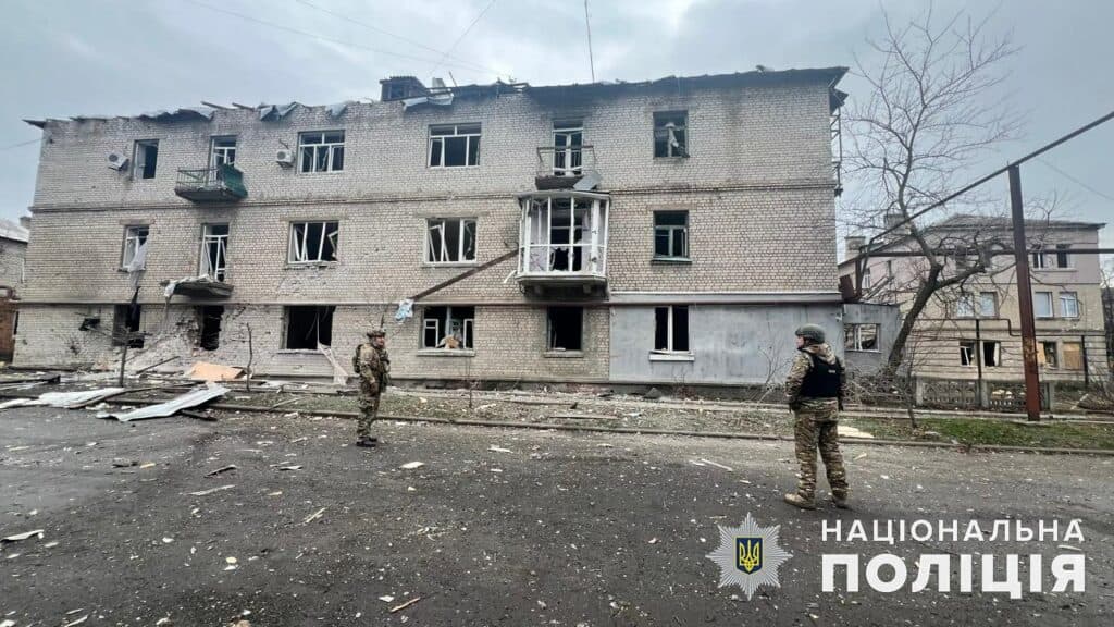 Поліція за добу зафіксувала 3244 ворожих удари по Донеччині