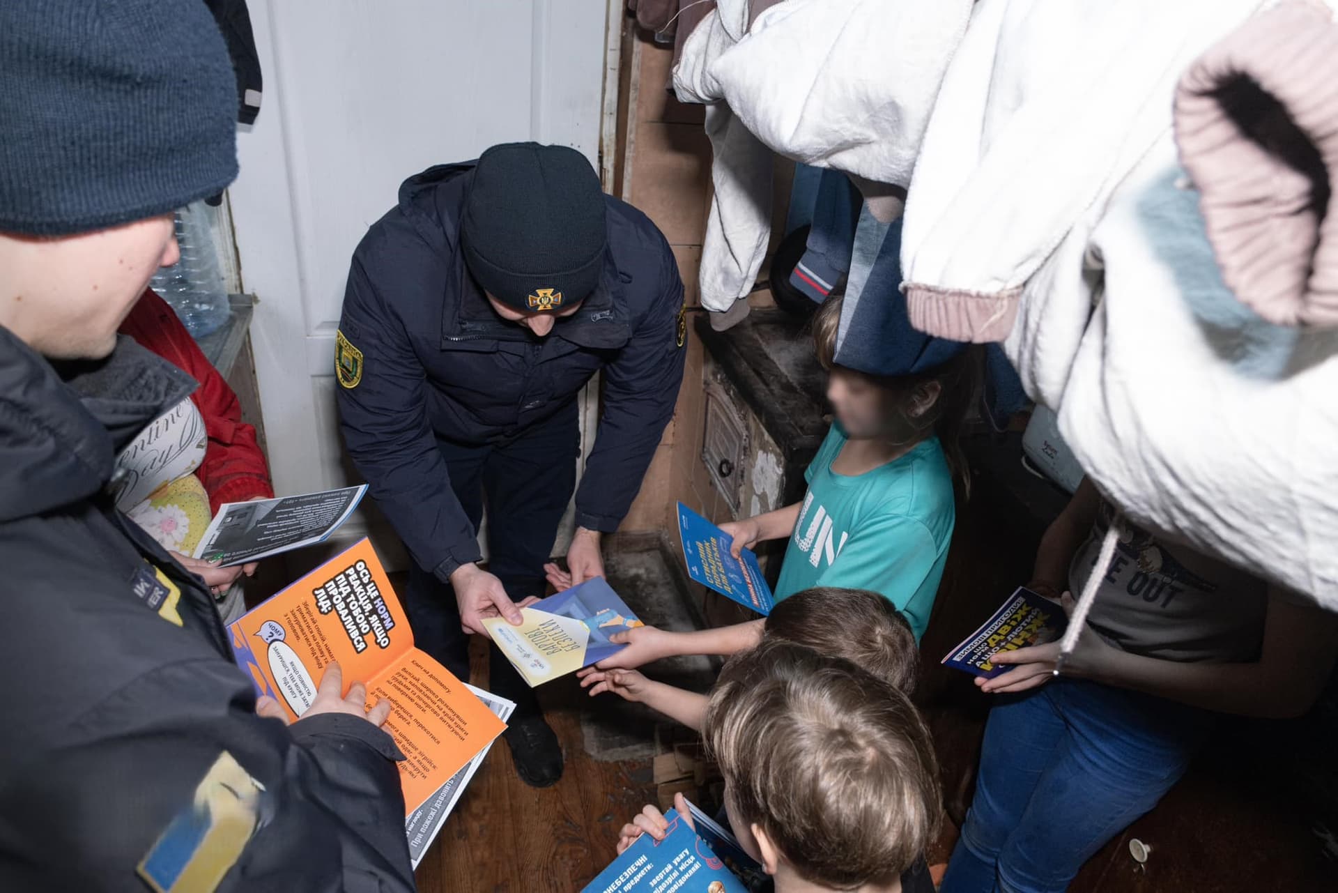 Рятувальники Донеччини відвідали родини Краматорська, які опинилися в складних життєвих обставинах