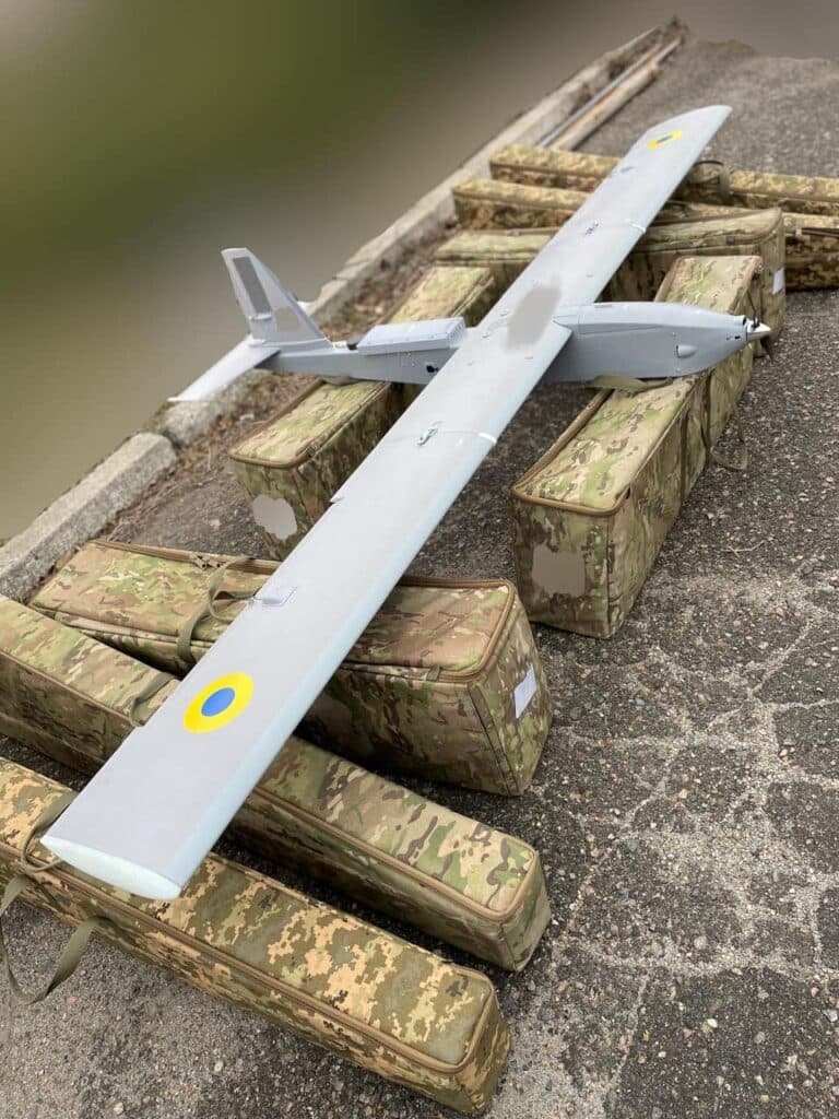 Спецназовцы получили от Рубежанской общины беспилотные авиационные комплексы Сыч с тепловизионной камерой