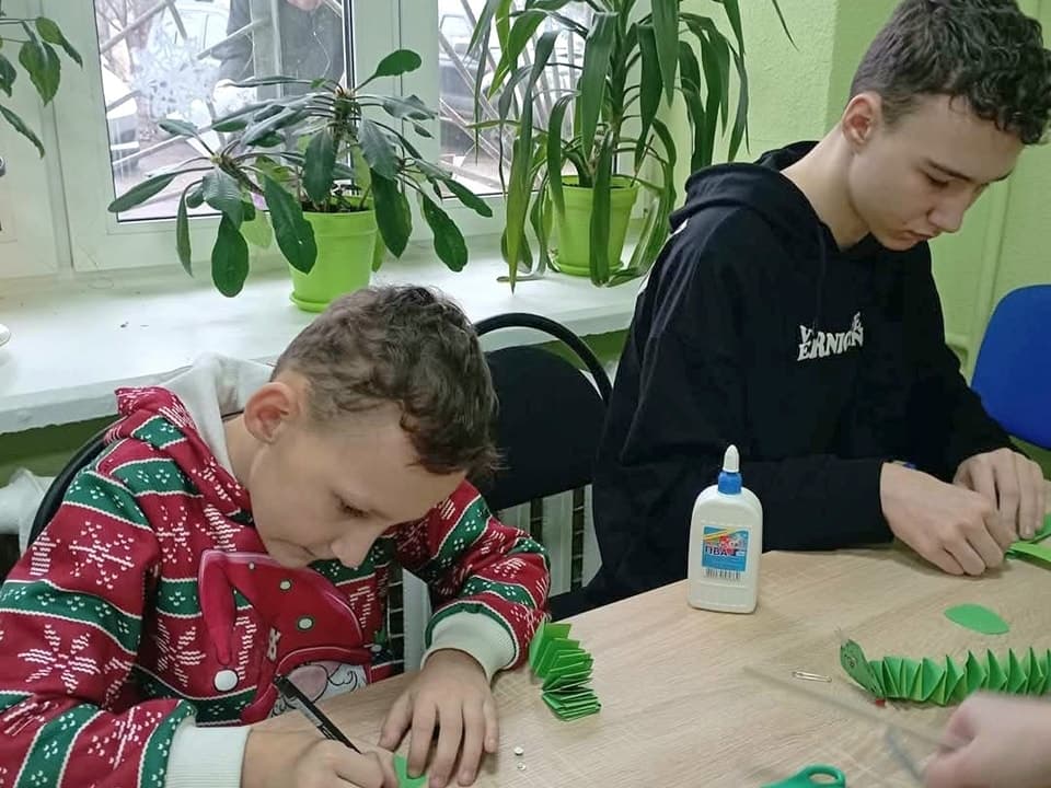 У Дніпрі бахмутські педагоги організували розважально-пізнавальну програму для дітей громади