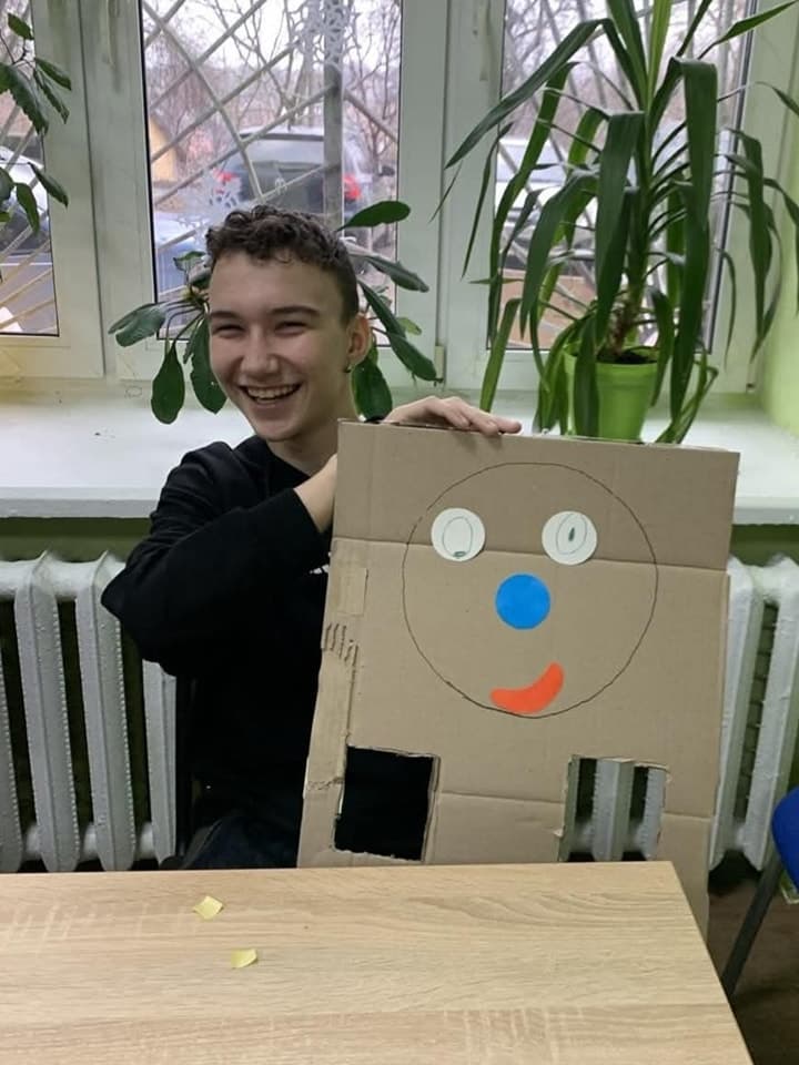 У Дніпрі бахмутські педагоги організували розважально-пізнавальну програму для дітей громади