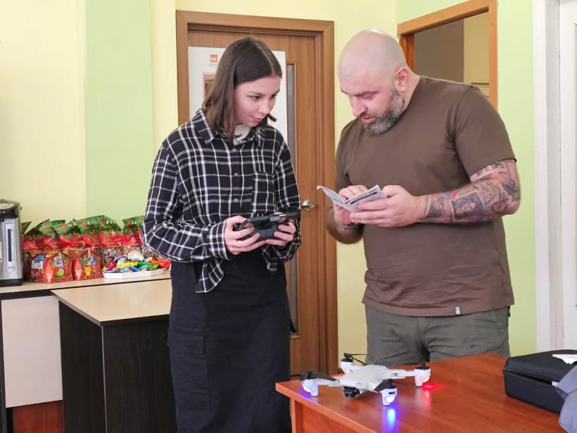 У Павлограді учнівська молодь Новогродівської громади зустрілась з ветеранами війни