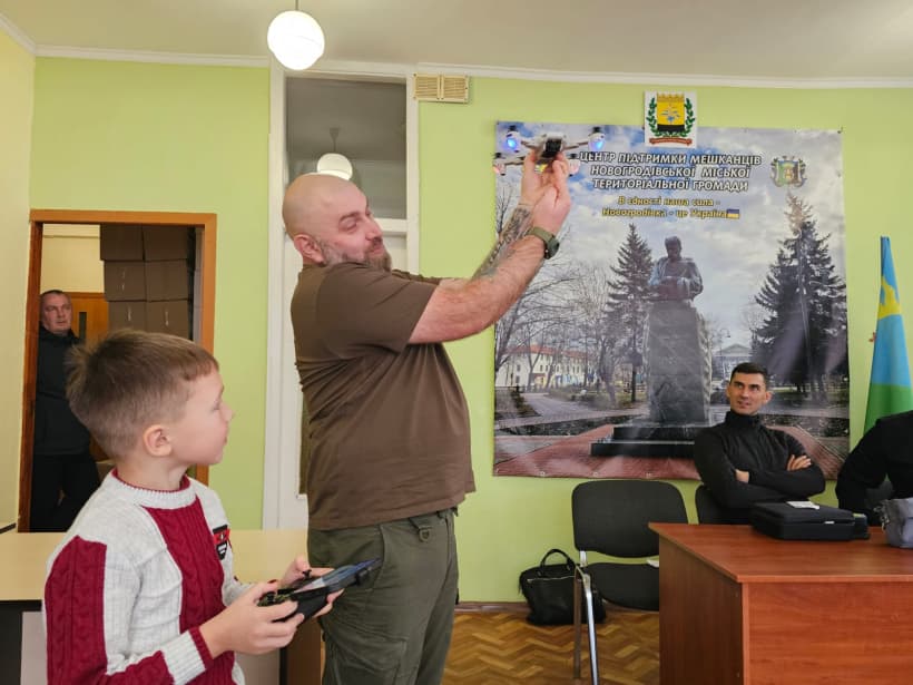 У Павлограді учнівська молодь Новогродівської громади зустрілась з ветеранами війни