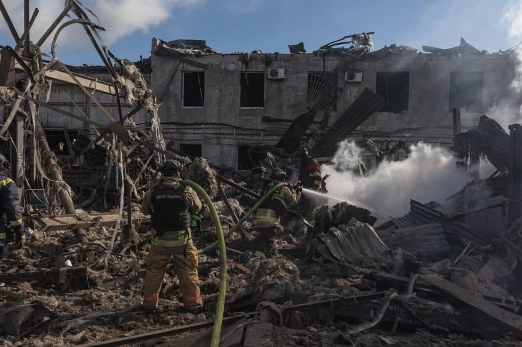 Очередной авиаудар по Константиновке