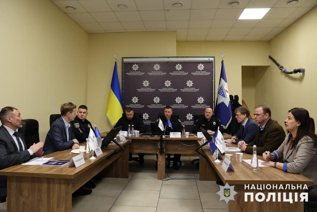 Начальник поліції Донеччини зустрівся з Послом Королівства Нідерландів в Україні та головою КМЄС