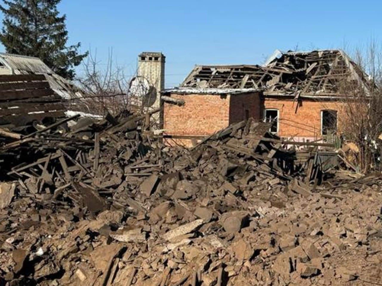 Окупанти атакували авіабомбами житлову забудову Костянтинівки