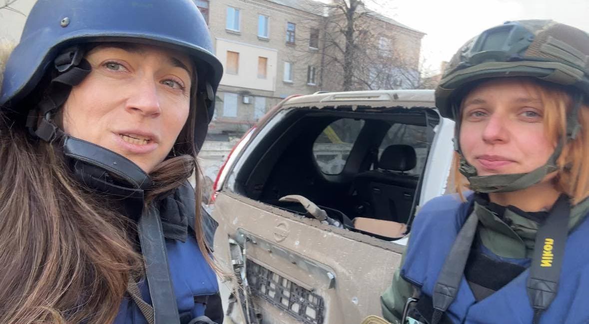 У Покровську російський дрон атакував машину, в якій були журналістки